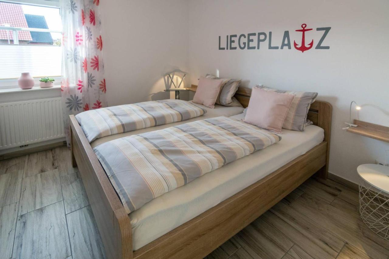 Ferienwohnung Liegeplatz ドルヌマージール エクステリア 写真